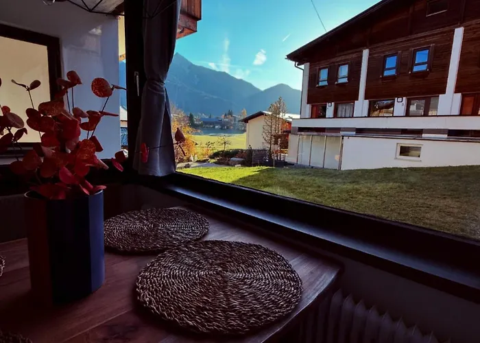 아파트 Gemuetliches Seefeld And Chill Calm Im Zentrum, Netflix & Wlan For Free! *